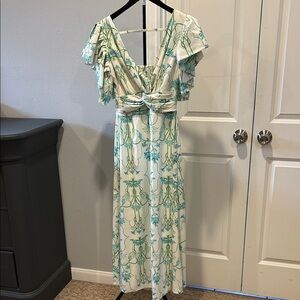 Chic Green and Cream Maxi Dress